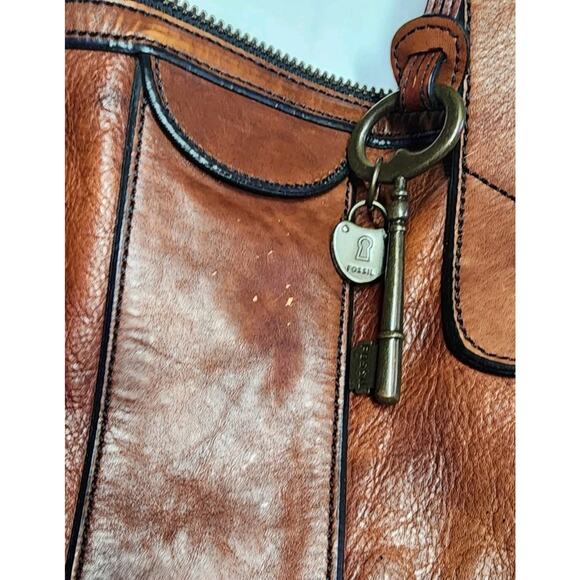Vintage Fossil Reissue Large Satchel Handbag Camel Brown Leather With Key Charms - Picture 4 of 16